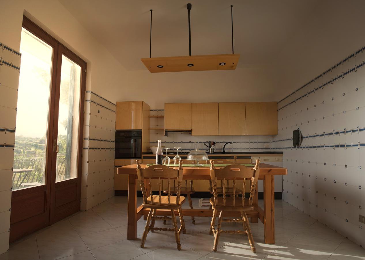 אסראלה Villa Fraele מראה חיצוני תמונה