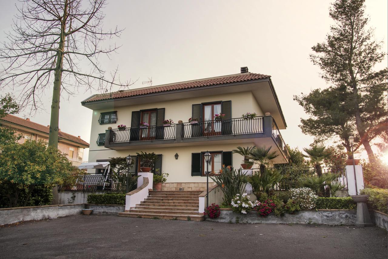 אסראלה Villa Fraele מראה חיצוני תמונה